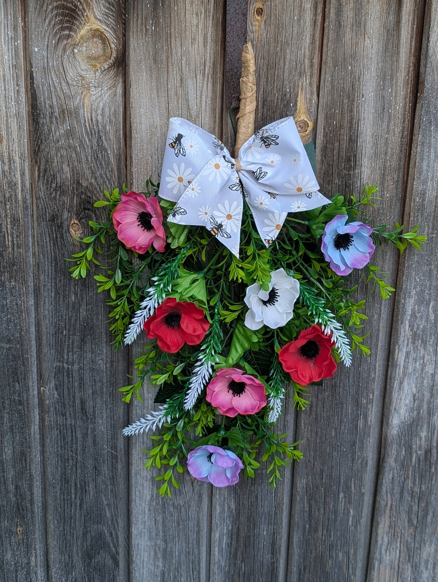 Anemone Spring Swag