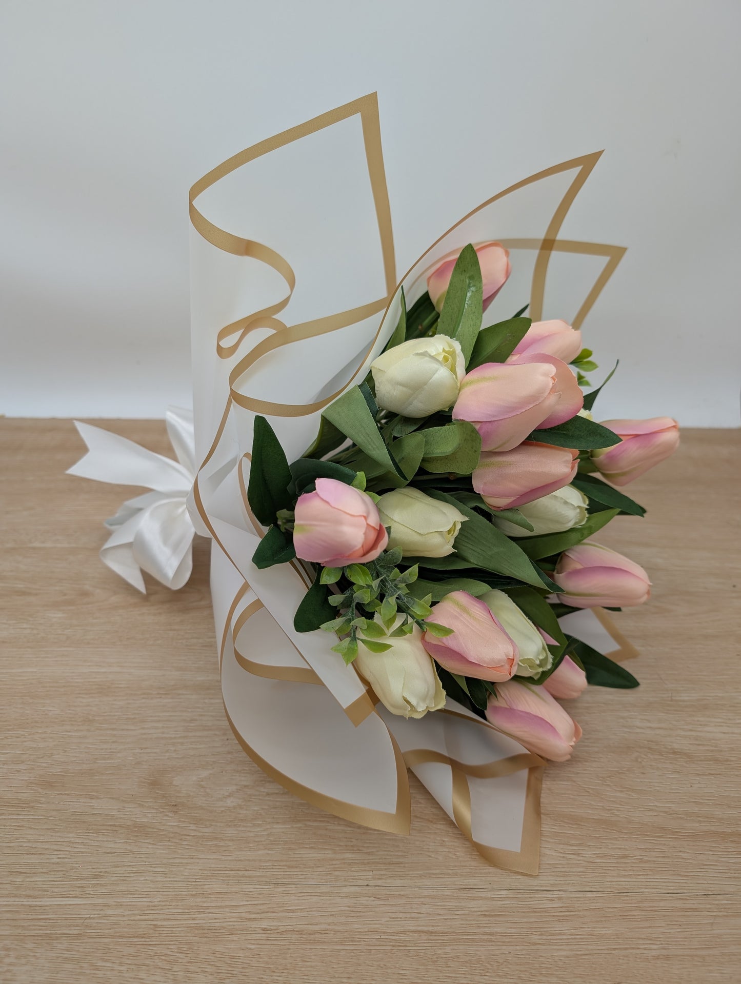 Tulip Gift Bouquet Pale Pink and Ivory