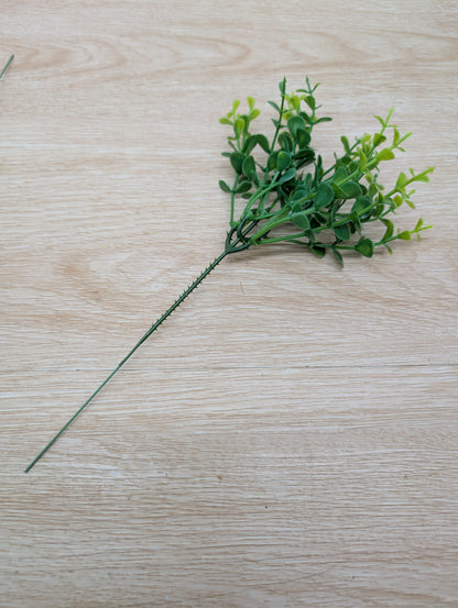 Plastic Eucalyptus 6 pick bundle