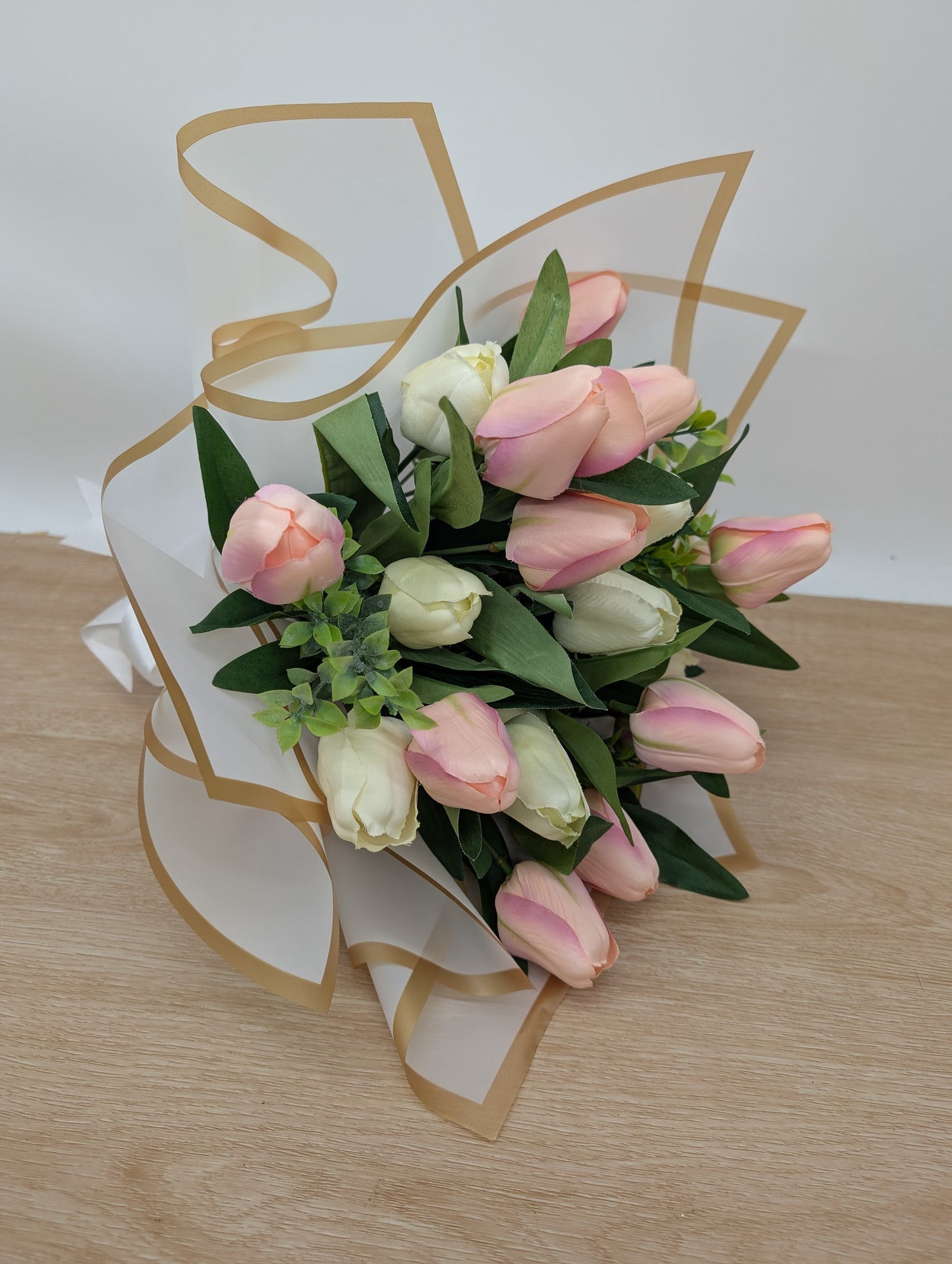 Tulip Gift Bouquet Pale Pink and Ivory