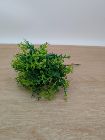 Plastic Eucalyptus 6 pick bundle